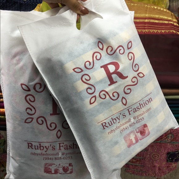 Meet your Posher, Shaina - Picture 4 of 9